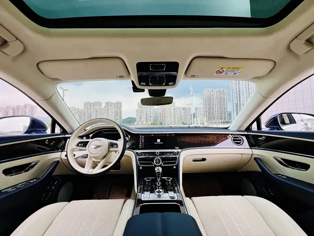 Bentley Flying Spur PHEV — фото 10