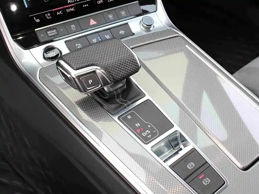 Audi A6L New Energy — фото 10