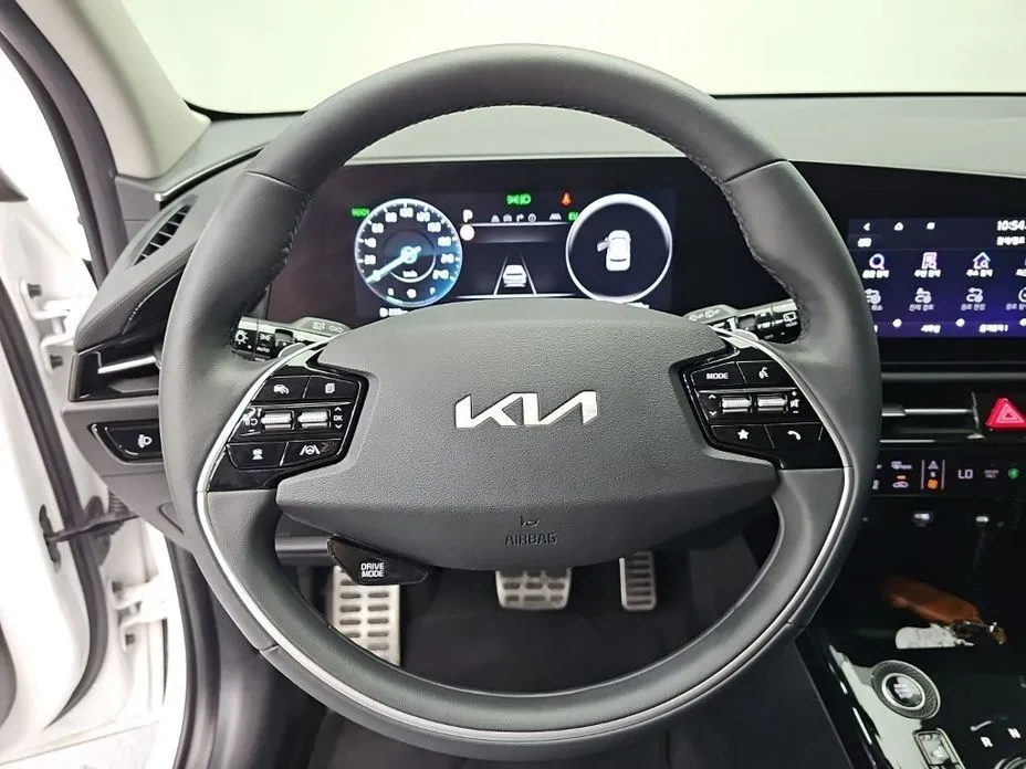 Kia Niro — фото 6