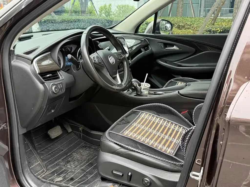 Buick Envision Plus — фото 8