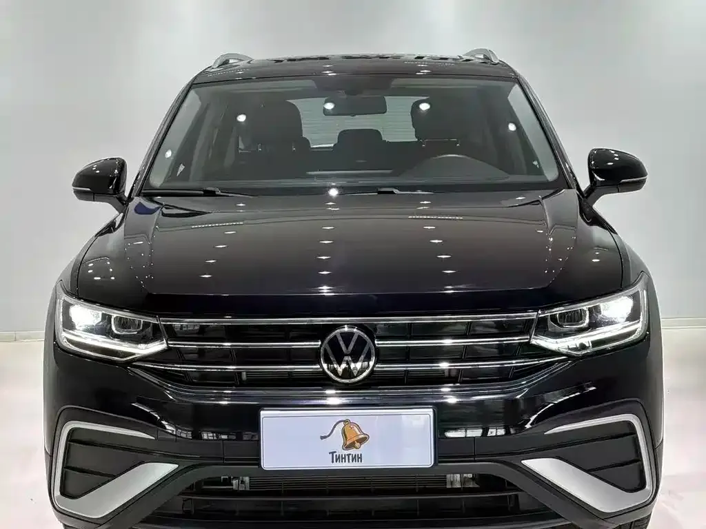 Volkswagen Tiguan L — фото 9