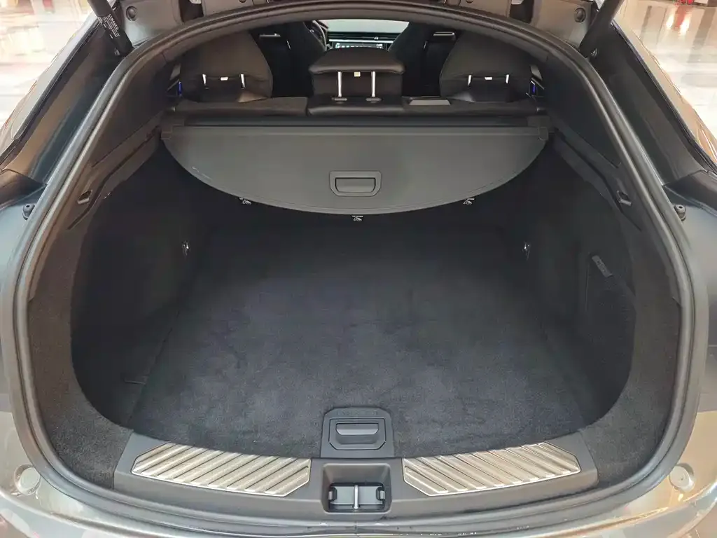 Lynk & Co 05 — фото 8
