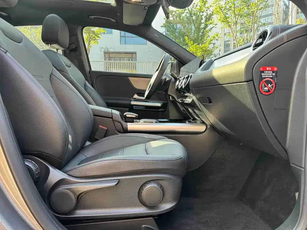 Mercedes-Benz GLA — фото 5