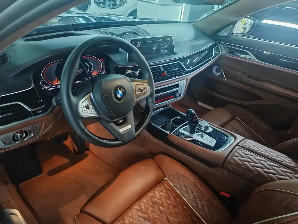 BMW 7 Series — фото 3