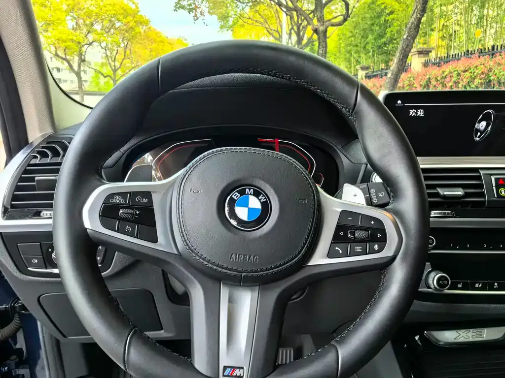 BMW X3 — фото 2