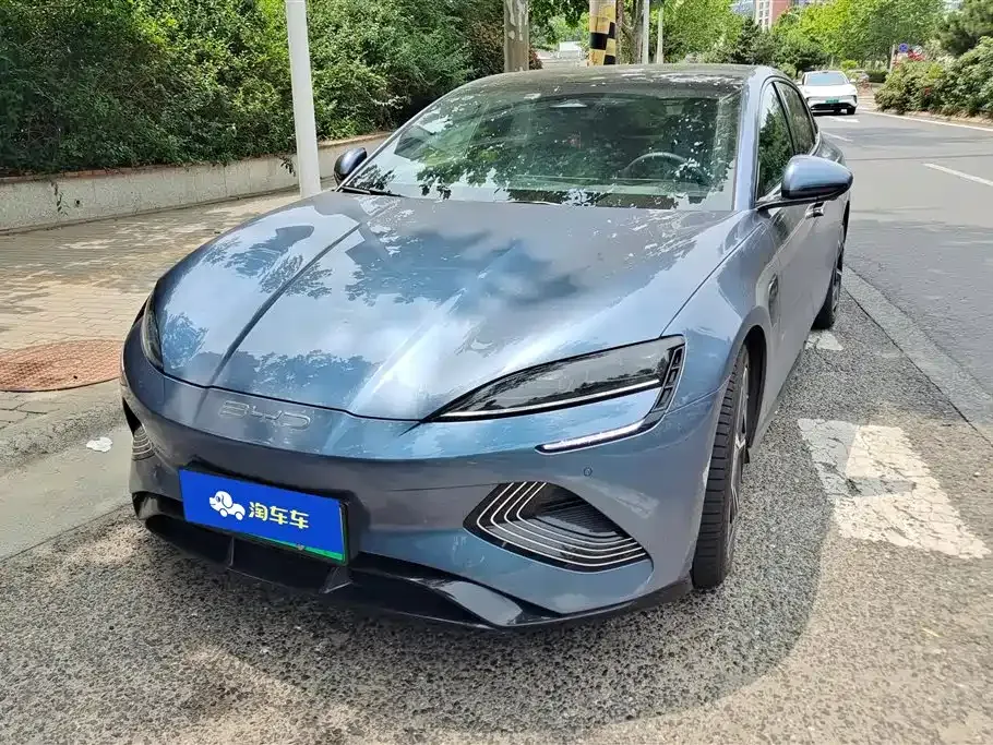 BYD Seal — фото 1