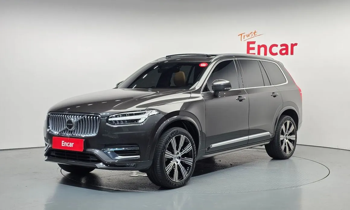 Volvo XC90 — фото 1