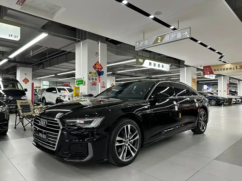 Audi A6L — фото 1