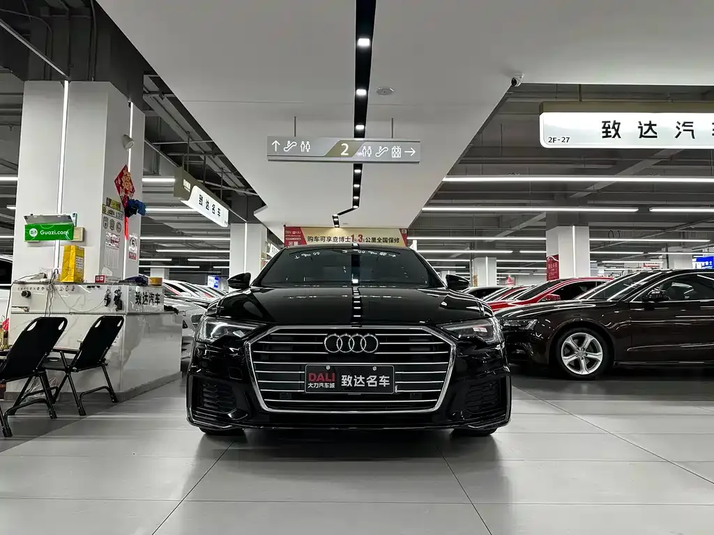 Audi A6L — фото 9