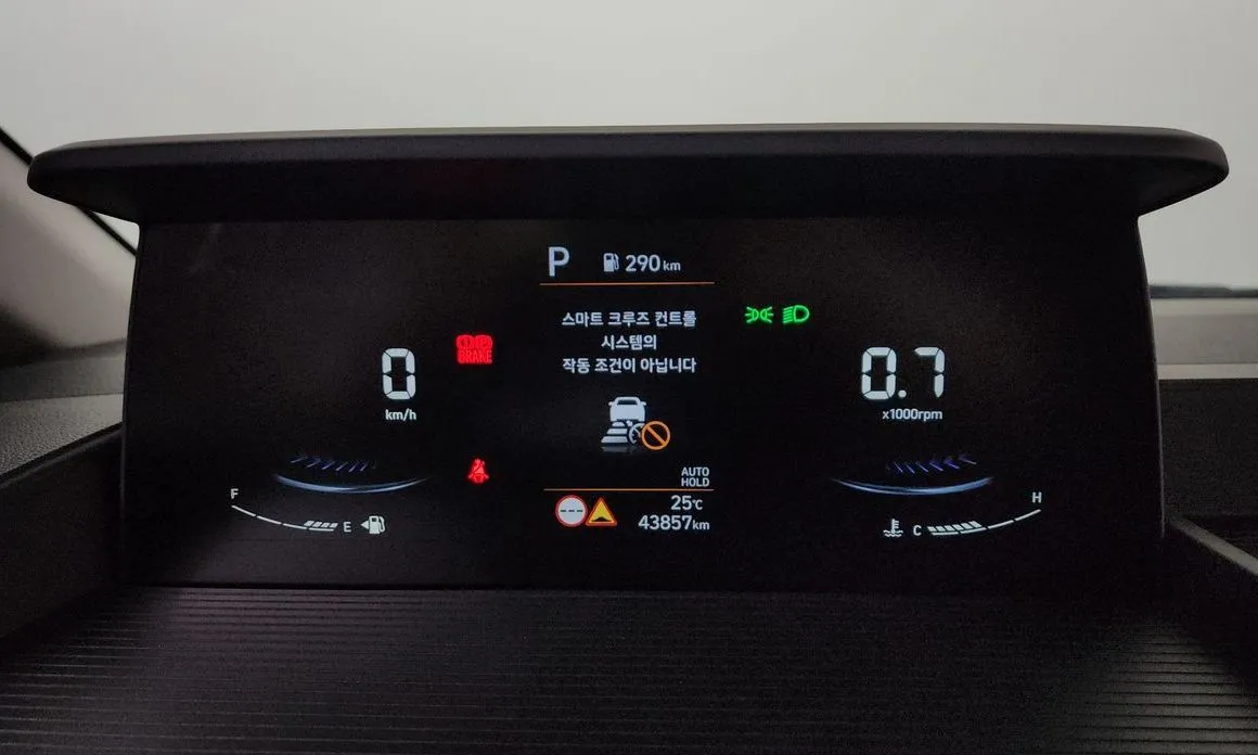 Hyundai Staria — фото 2