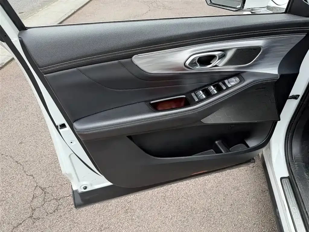 GAC Motor Trumpchi GS8 — фото 4