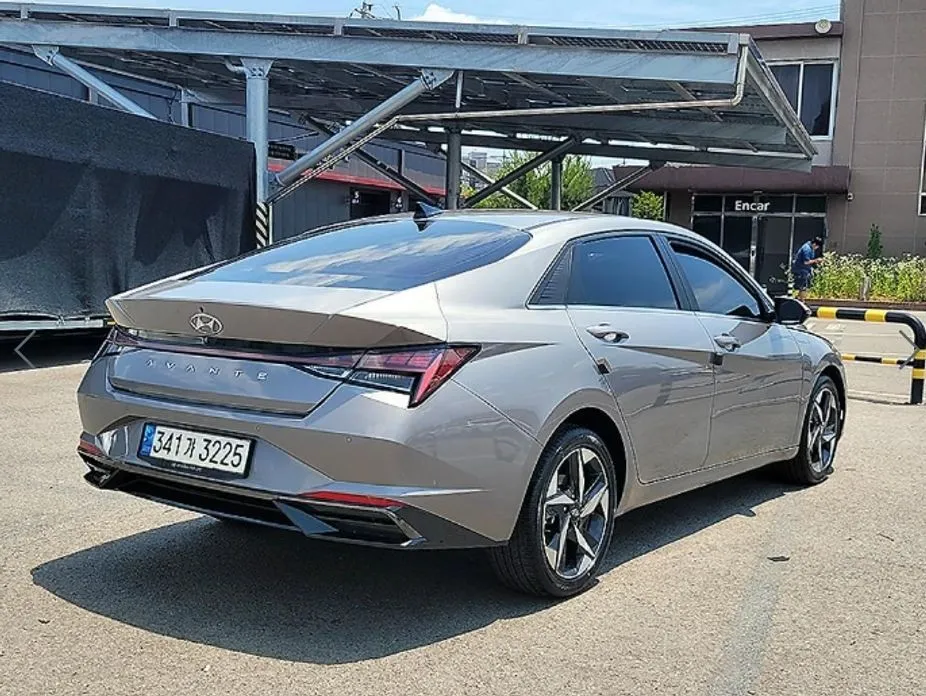 Hyundai AVANTE — фото 10