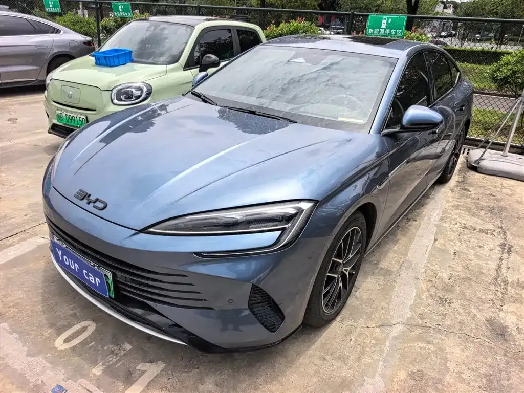 BYD Seal — фото 1