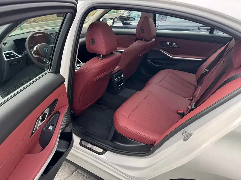 BMW i3 — фото 10