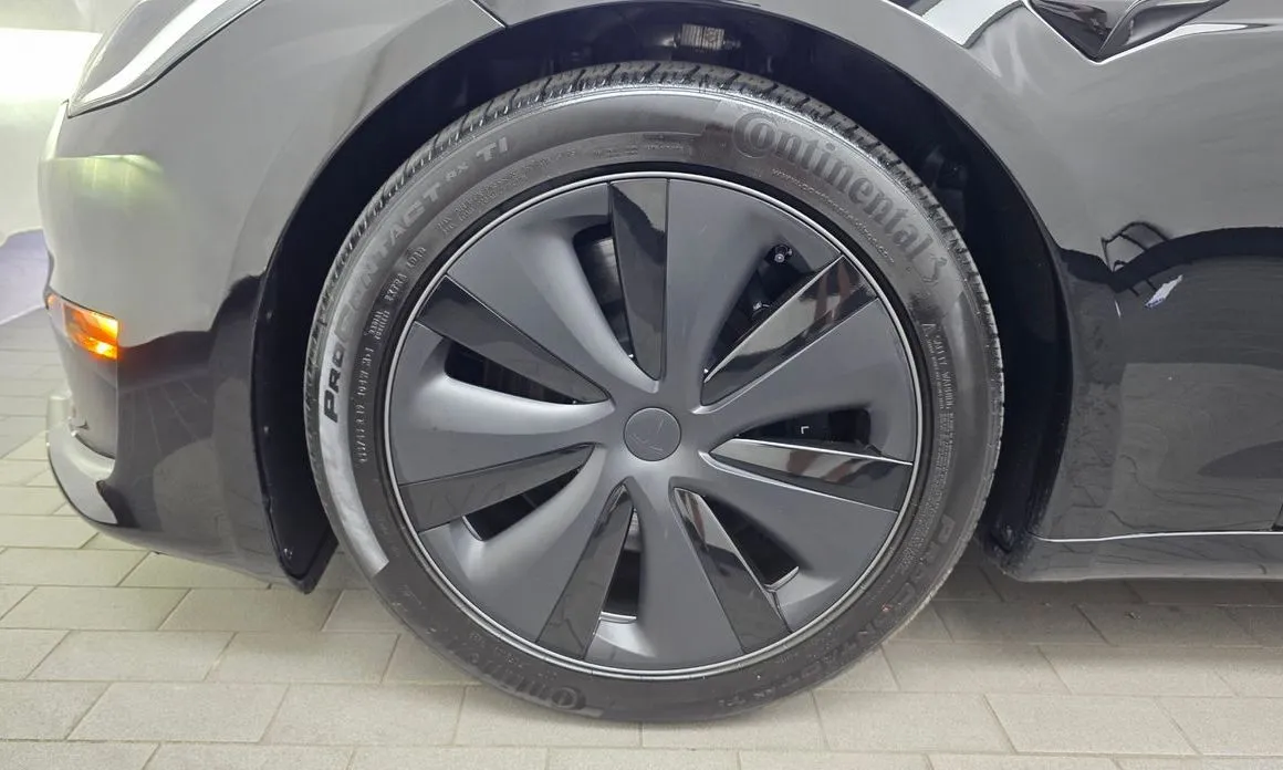 Tesla Model S — фото 3