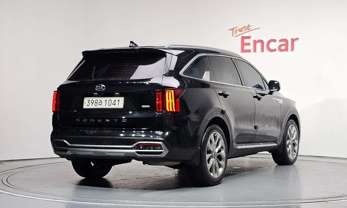 Kia Sorento — фото 4