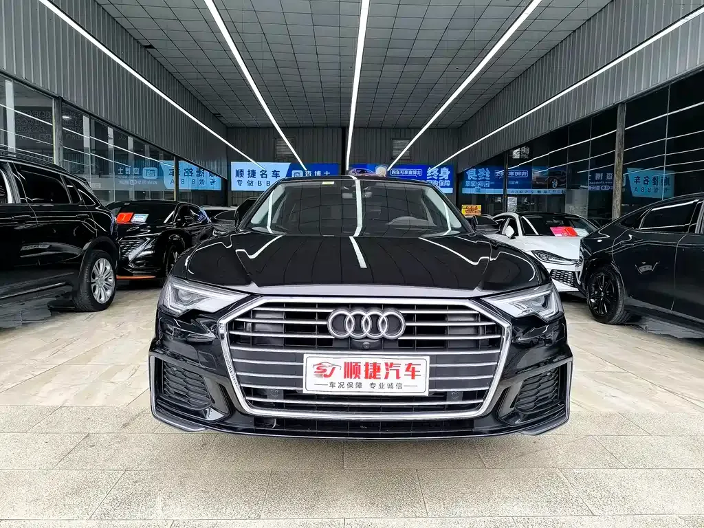 Audi A6L — фото 8