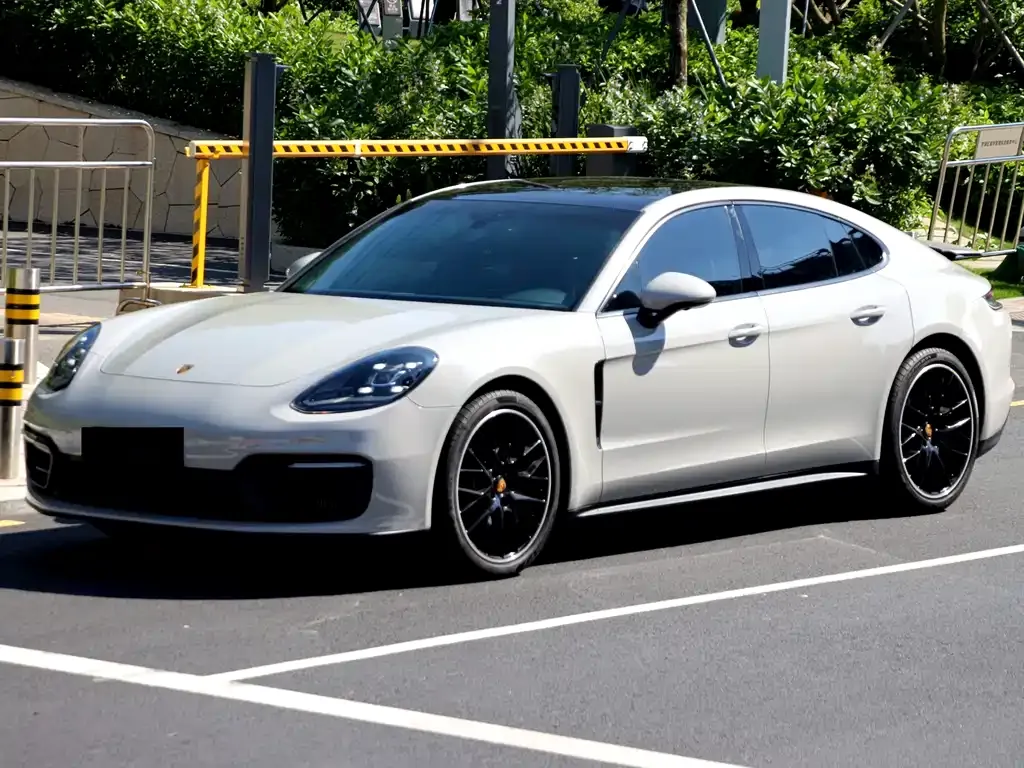 Porsche Panamera — фото 5