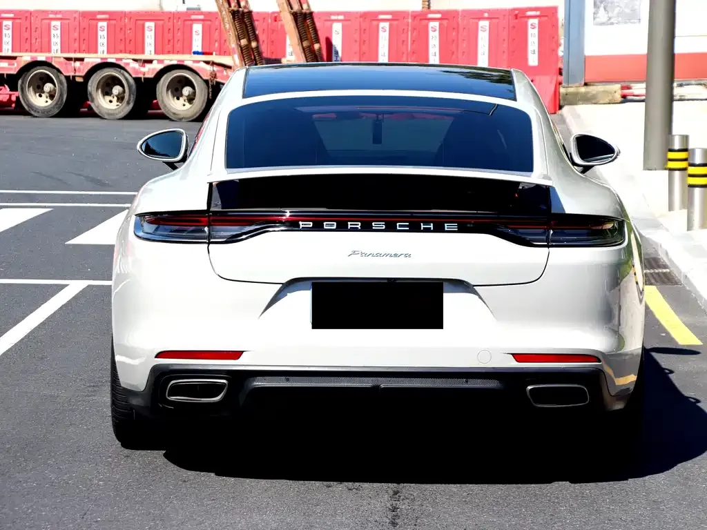 Porsche Panamera — фото 9