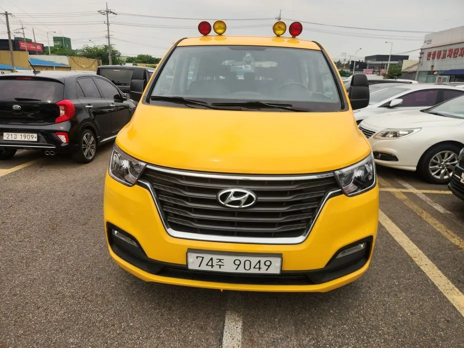 Hyundai Starex — фото 3
