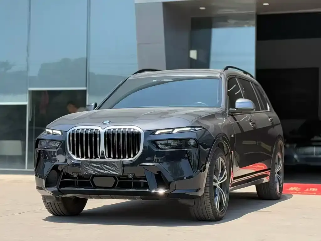BMW X7 — фото 1