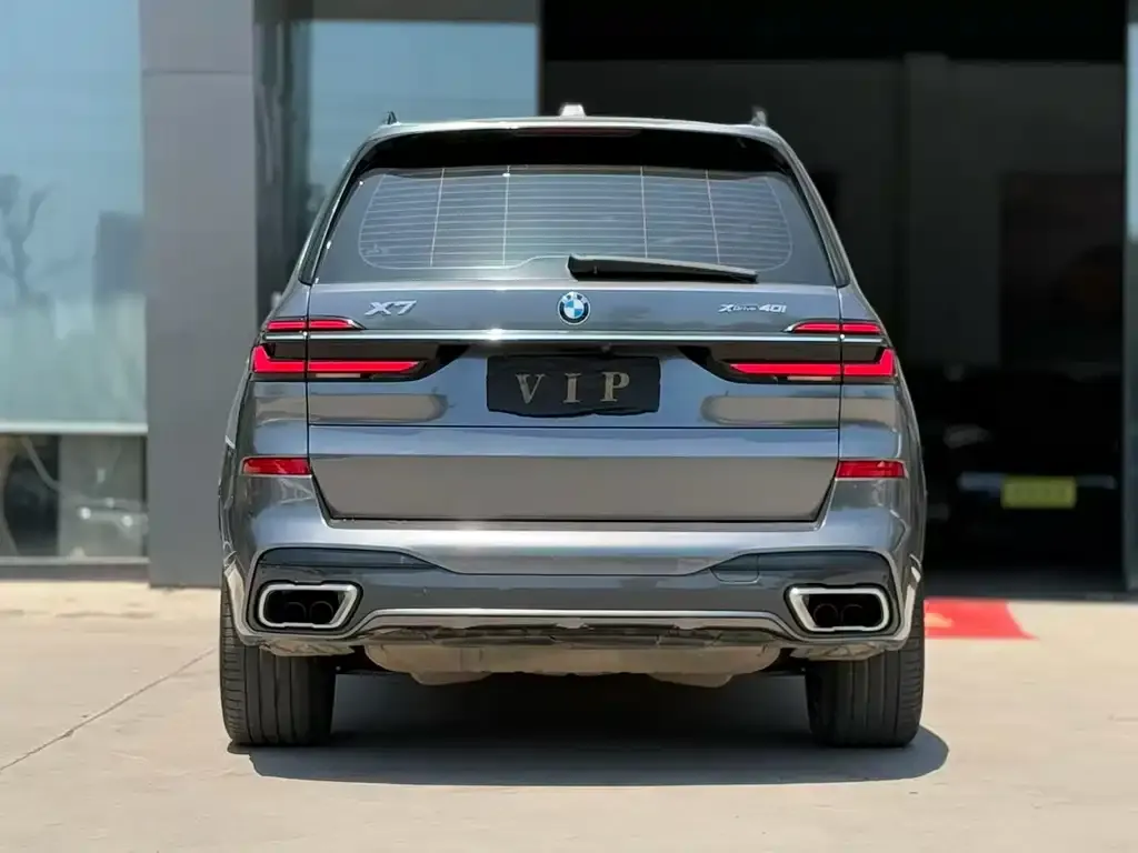 BMW X7 — фото 2