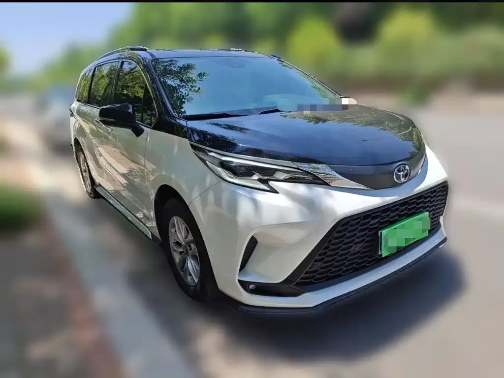 Toyota Granvia — фото 10