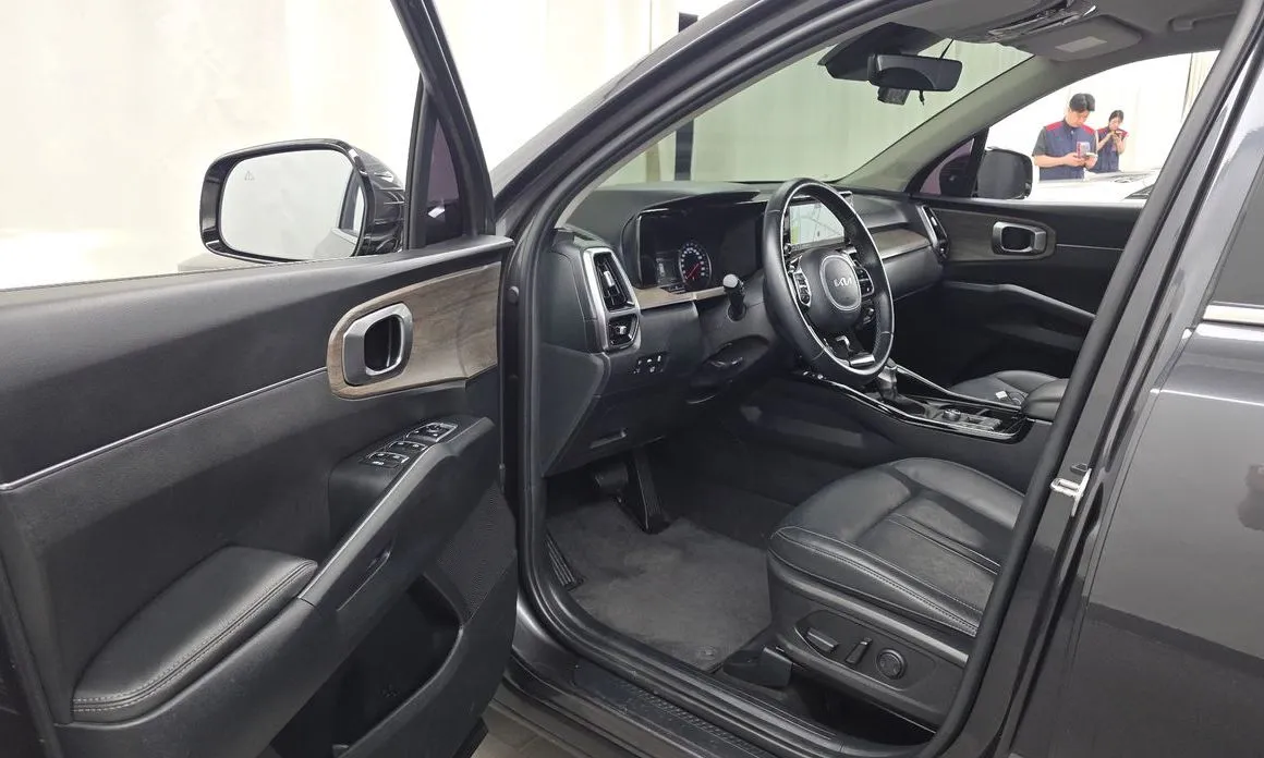 Kia Sorento — фото 4
