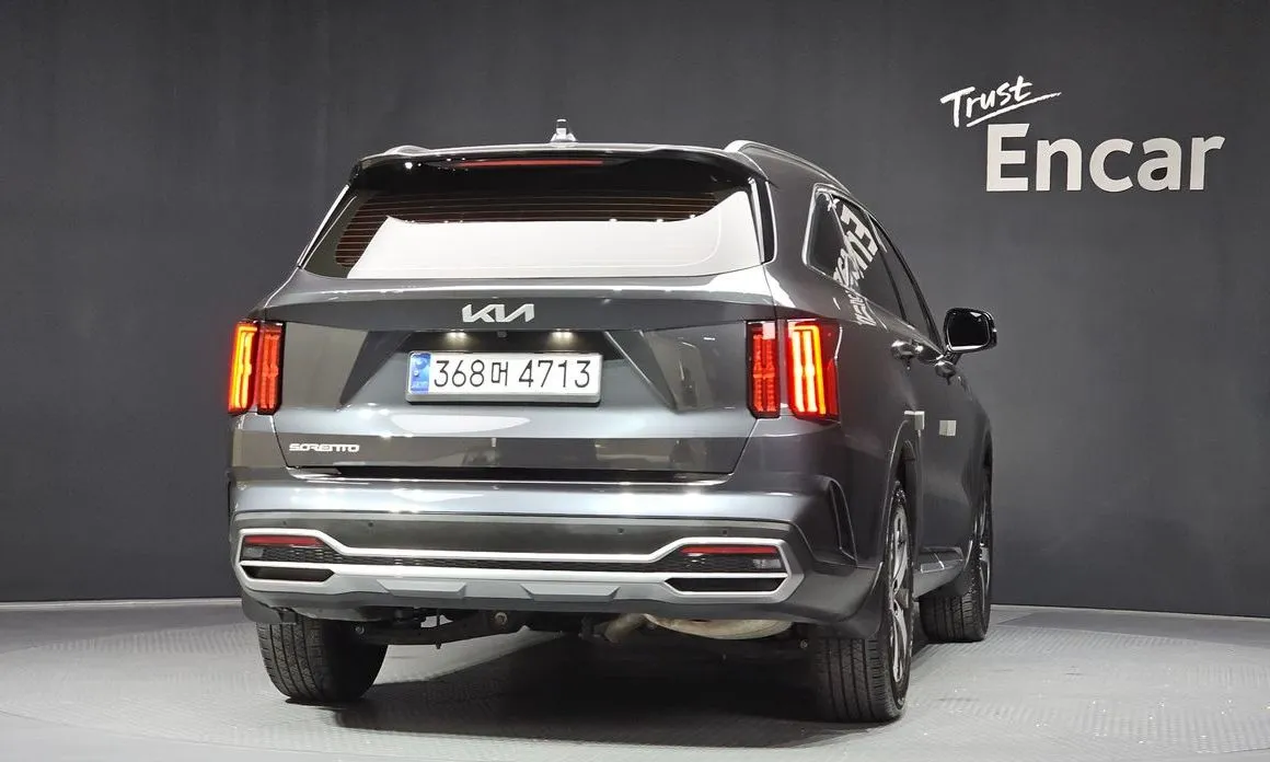 Kia Sorento — фото 8