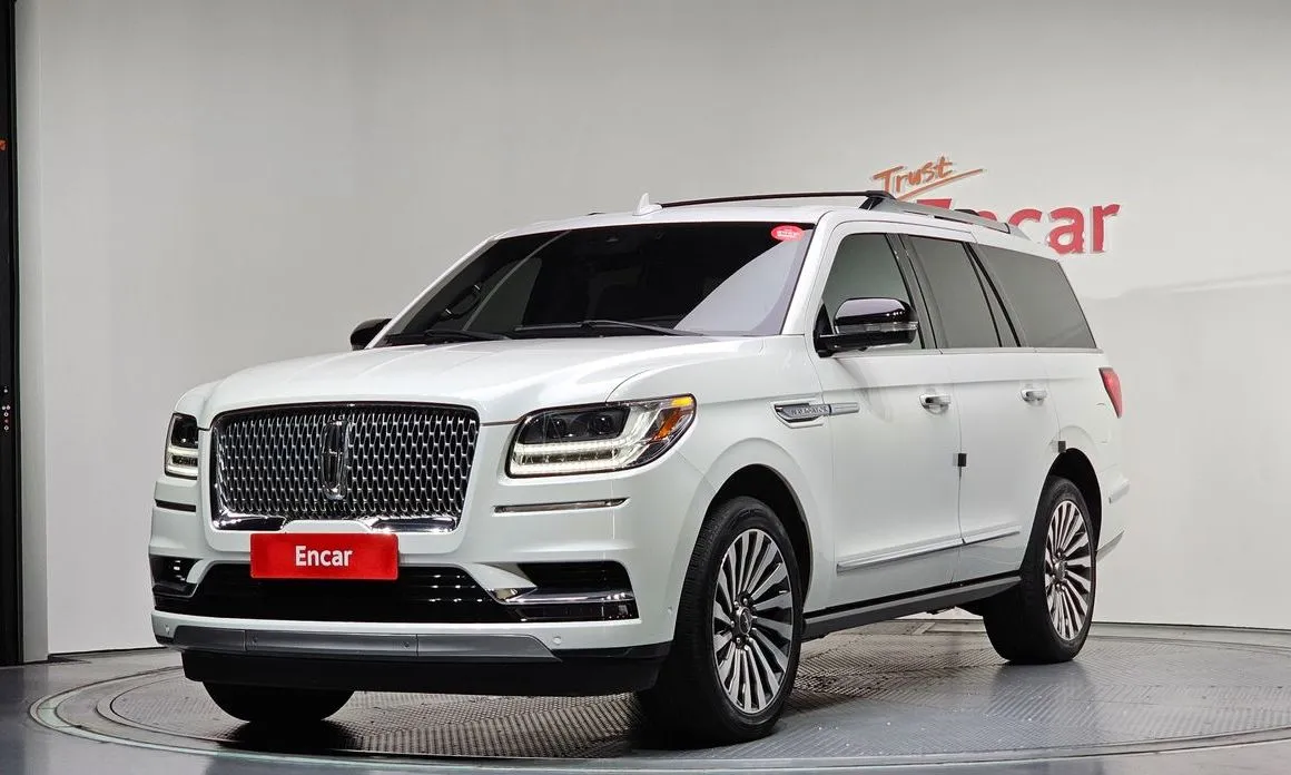 Lincoln Navigator — фото 1