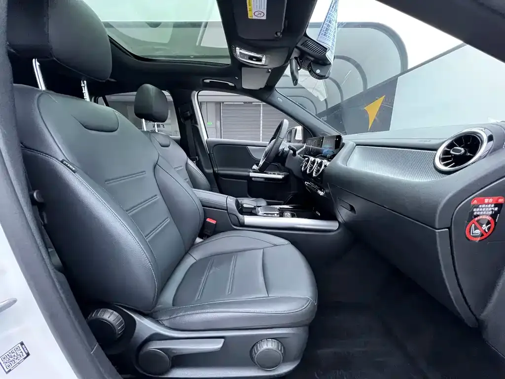 Mercedes-Benz GLA — фото 8