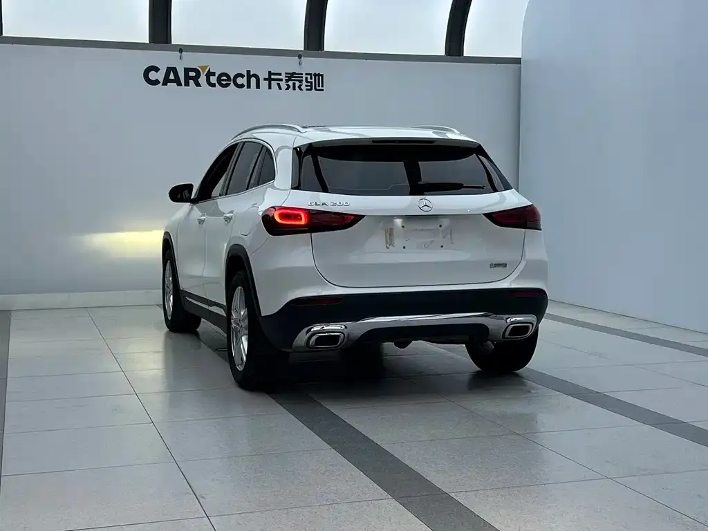 Mercedes-Benz GLA — фото 5
