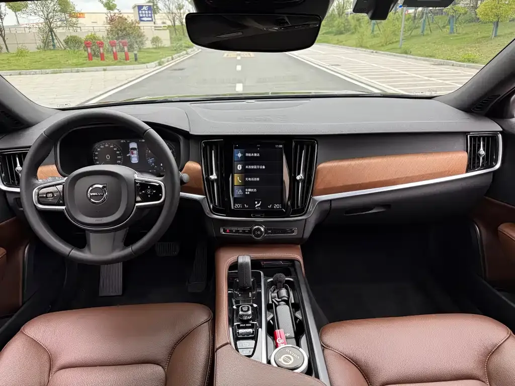 Volvo S90 — фото 6