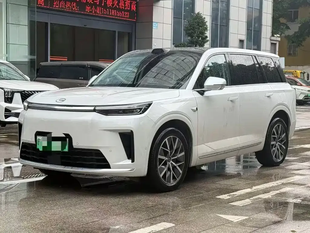 GAC Motor Trumpchi S9 — фото 1