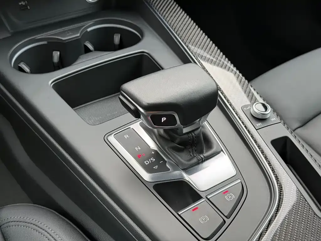 Audi A4 (Import) — фото 2