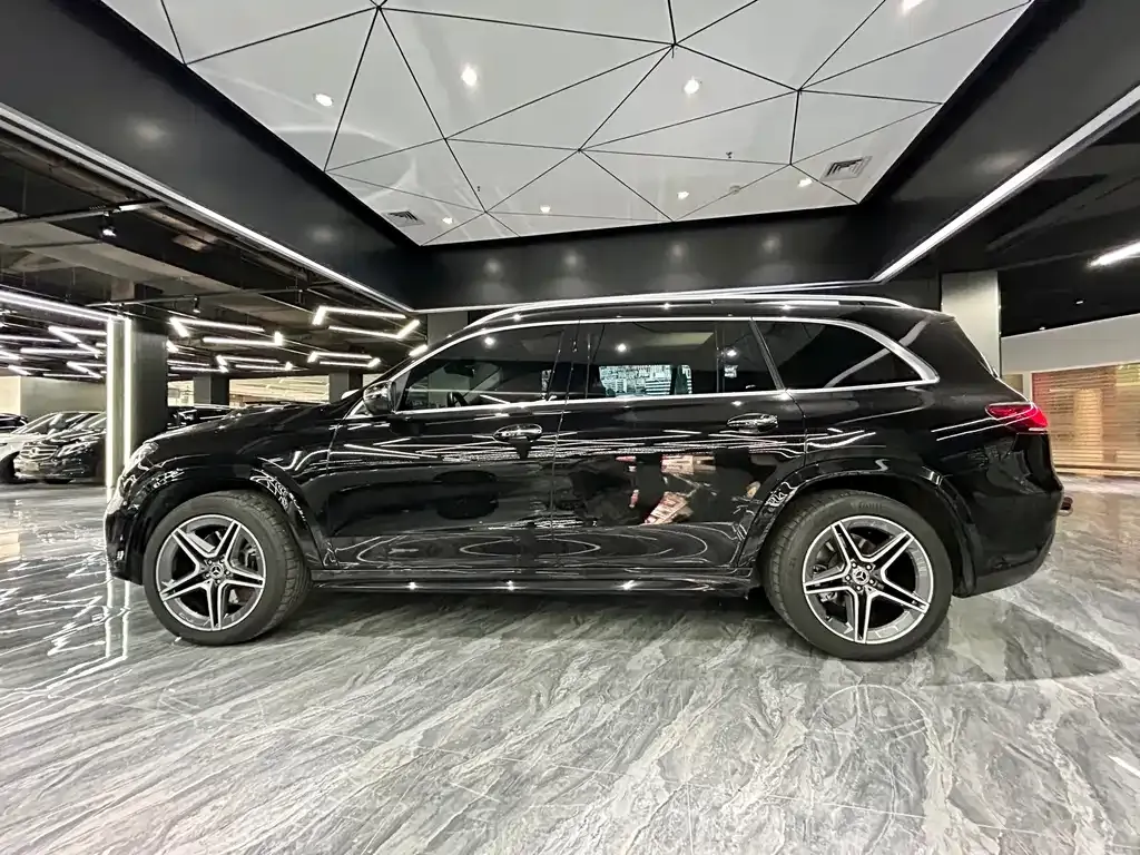 Mercedes-Benz GLS — фото 5