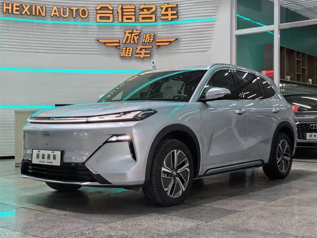 Geely Galaxy Xingjian 7 — фото 1