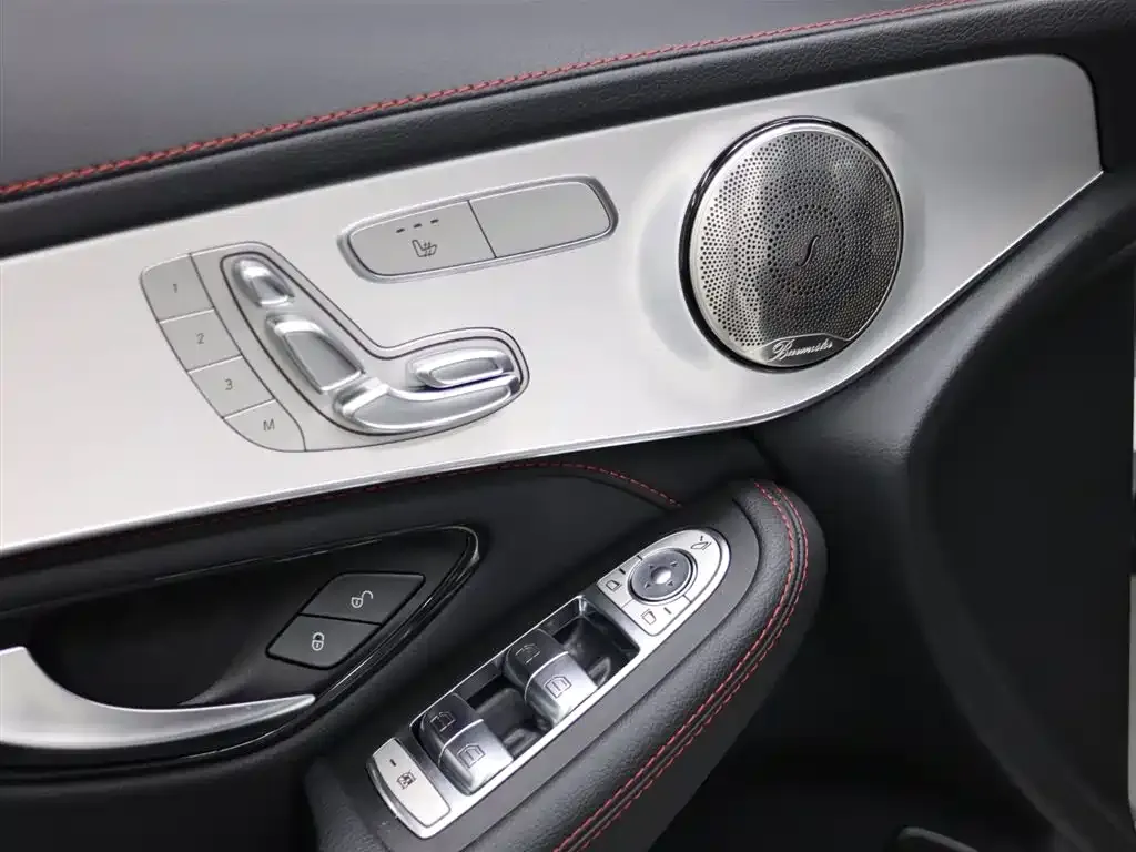 Mercedes-Benz GLC Coupe AMG — фото 10