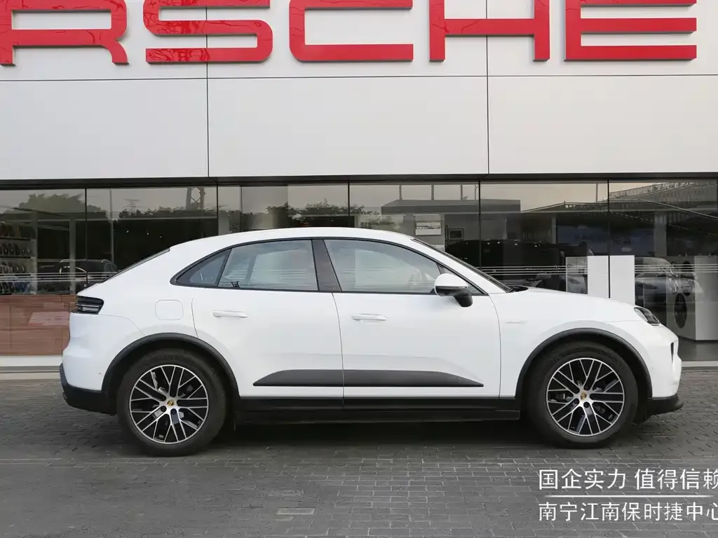 Porsche Macan EV — фото 7