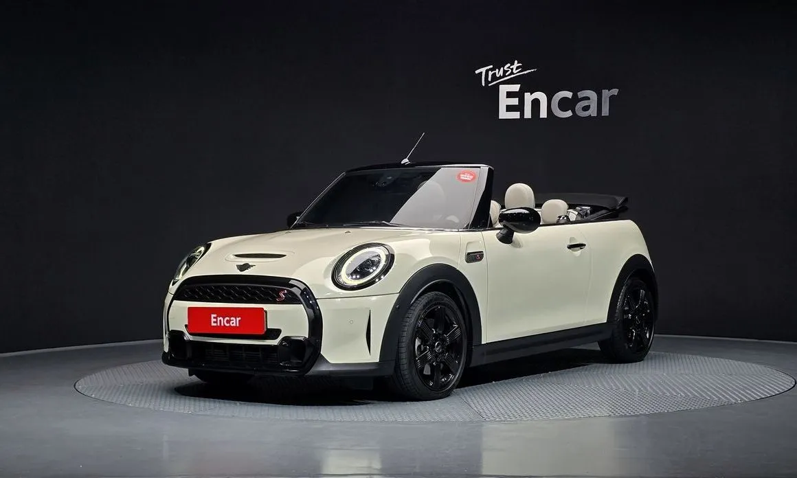 Mini Cooper Convertible — фото 1
