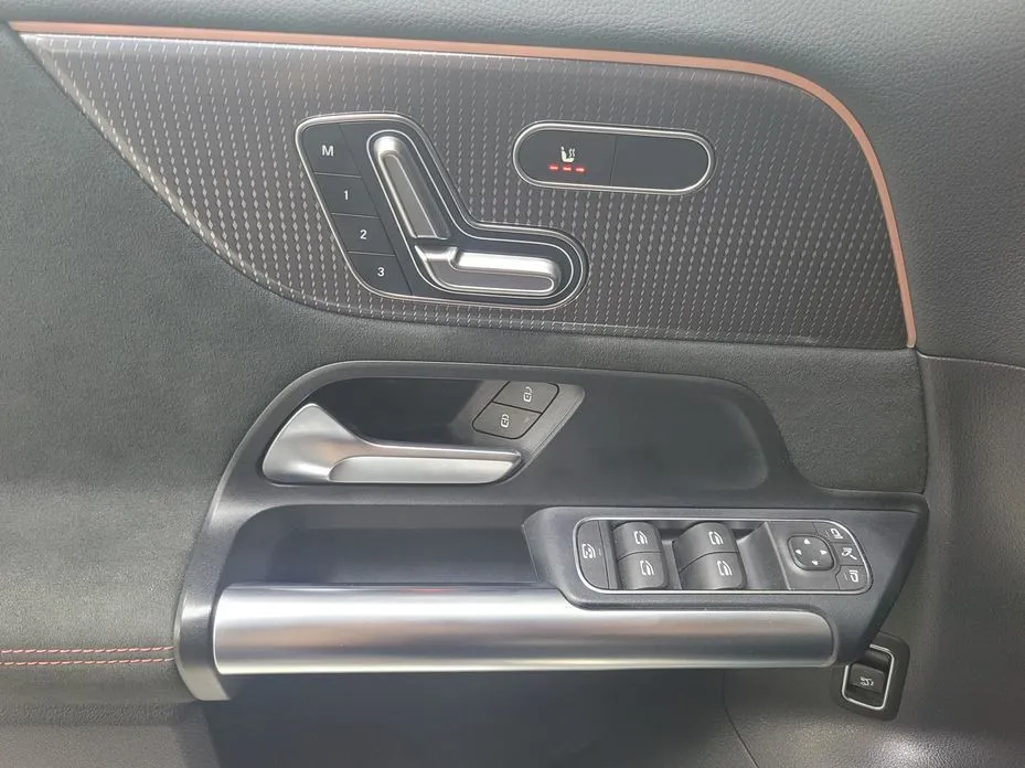 Mercedes-Benz EQA — фото 10