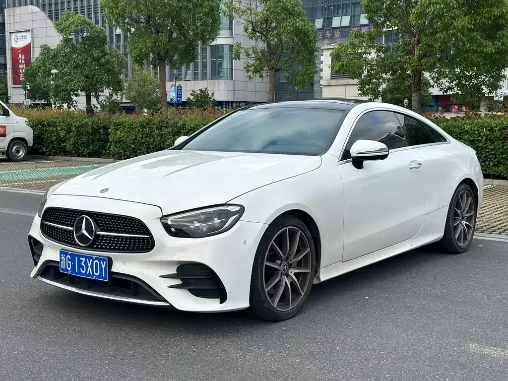 Mercedes-Benz E-Class (Import) — фото 1