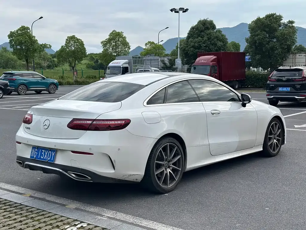 Mercedes-Benz E-Class (Import) — фото 8