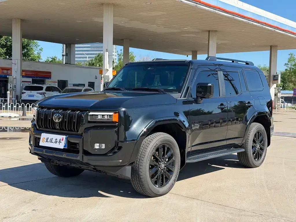 Toyota Prado — фото 1