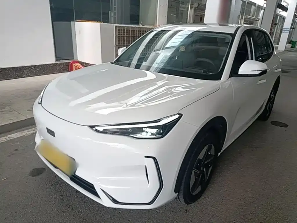 Geely Galaxy E5 — фото 1