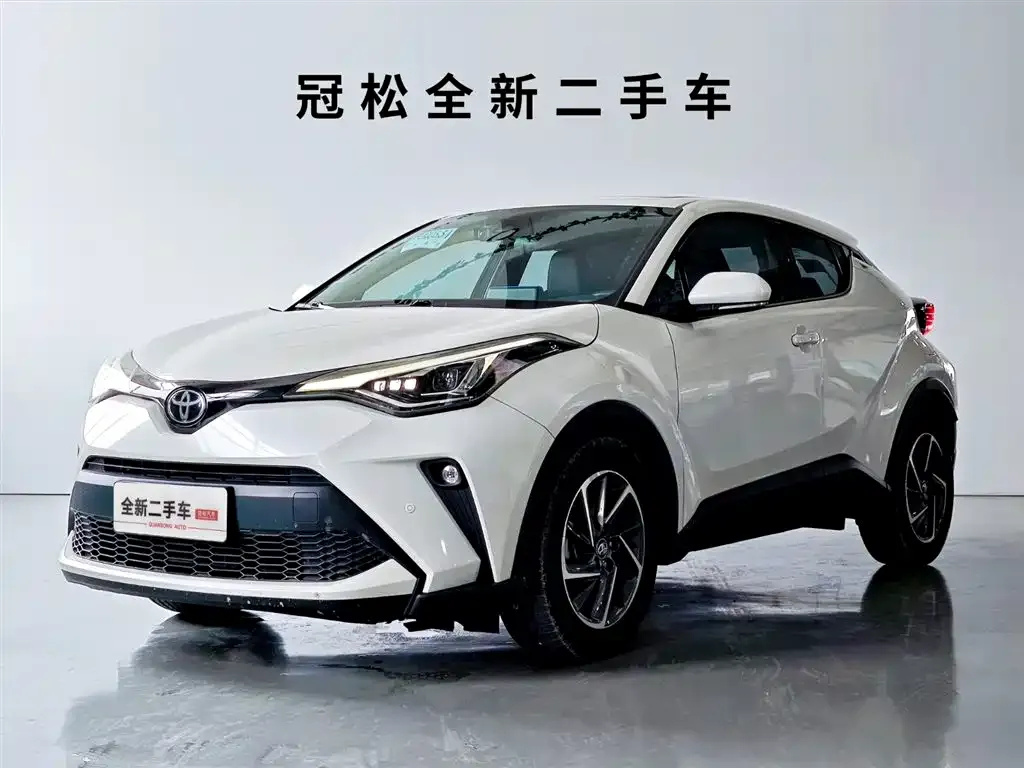 Toyota C-HR — фото 1