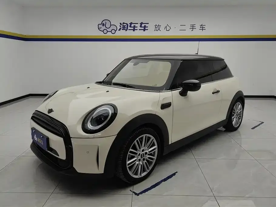 MINI Cooper (3-door) — фото 1