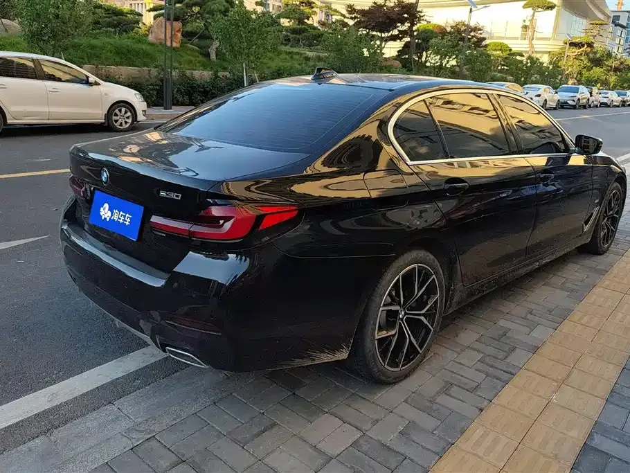 BMW 5 Series — фото 10