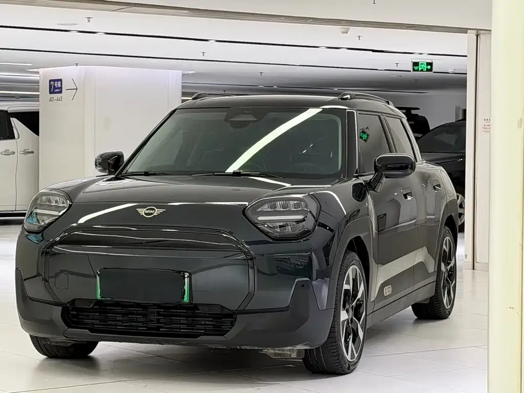MINI Aceman EV — фото 1