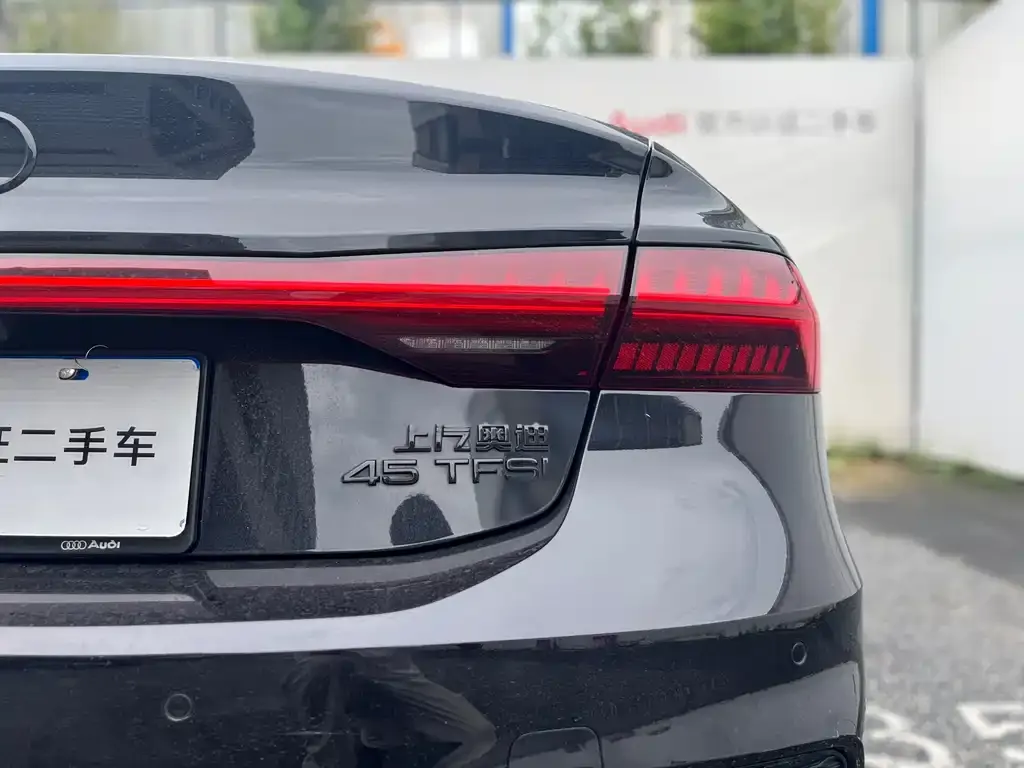 Audi A7L — фото 3